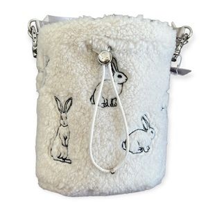 ❤️ Lululemon New Year Rabbit Crossbody Bucket Bag Fleece NWT